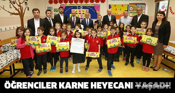 ÖĞRENCİLER KARNE HEYECANI YAŞADI