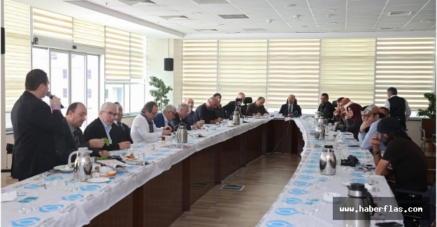 Altunay, gazetecileri unutmadı