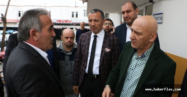 BAŞKAN ÖZ KARTAL ESNAFIYLA BİR ARAYA GELDİ