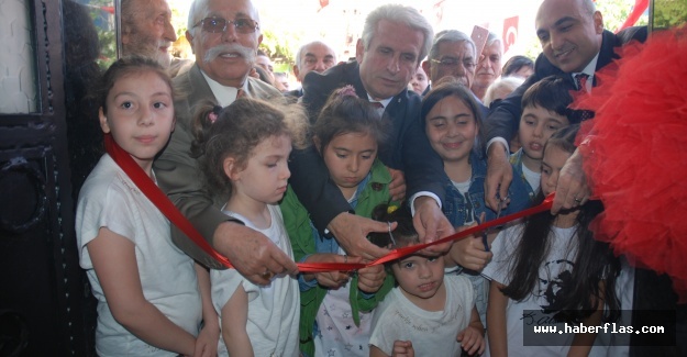 DEMOKRASİ PARKI VE CUMHURİYET EVİ  AÇILDI