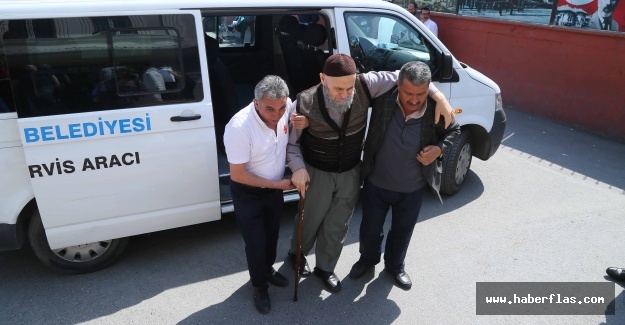 “İSTİYORUZ Kİ; DEMOKRATİK HAKLARINI KULLANSINLAR”