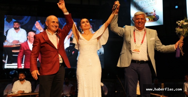 Şevval Sam Ağlattı