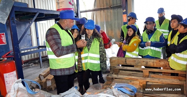 Ataşehirli Öğrenciler Geri Dönüşümü Yerinde İncelediler