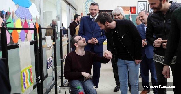 Engelliler Sarayı’nda Mehmetçik Kutlu Zafer rüzgarı esti