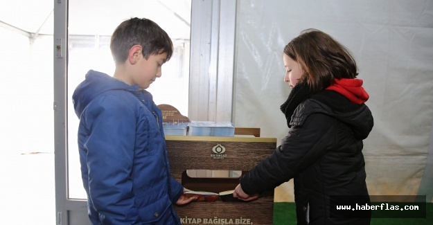 Okuduğun Bir Kitabı Getir, Buz Pateni Keyfini Yaşa