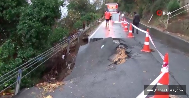 Rumelikavağı’nda İki Kez Üst Üste Yol Çöktü..!