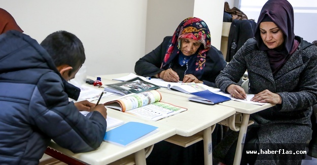 Kadınların okuma-yazma hayali gerçeğe dönüştü