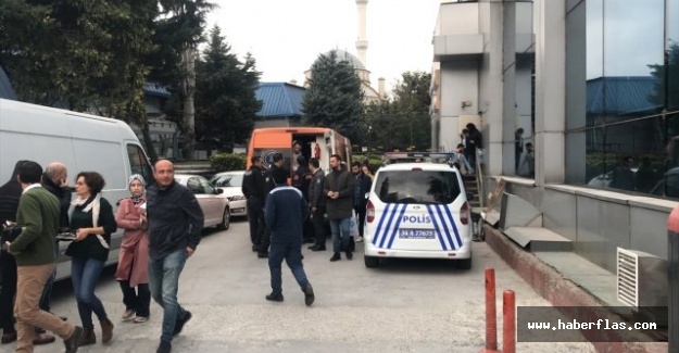 Küçükçekmece'deki Ağır Koku Panik Yarattı