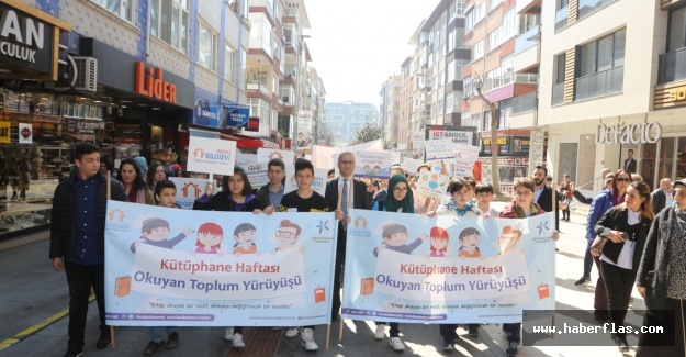 Küçükçekmeceli Öğrencilerden Anadolu’ya 25 Bin 555 Kitap