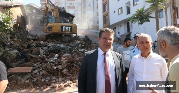 KARTAL’DA ÇEVREYİ TEHDİT EDEN METRUK YAPILARA GEÇİT YOK