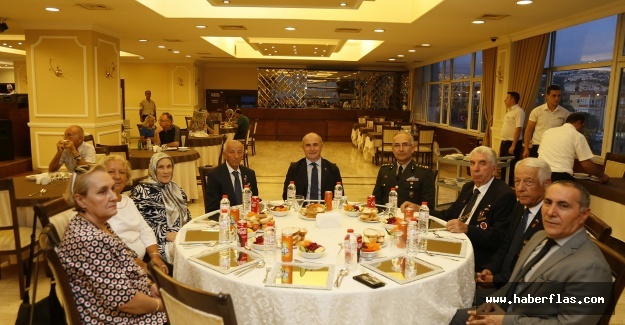 Başkan Akgün: Gazilerimiz, şanlı tarihimizin ebedi kahramanlarıdır!