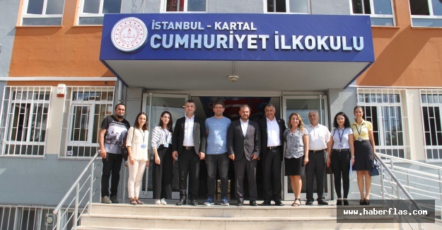 Kartal Belediyesi’nden Minik Öğrencilere, Çanta ve Kırtasiye Desteği