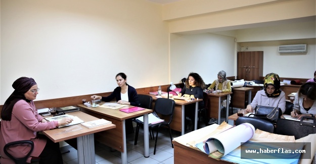 Geleneksel Sanatlar Akademisi’nde Eğitimler Başladı