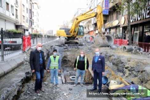 Bayrampaşa'da yol yenileme çalışmaları sürüyor
