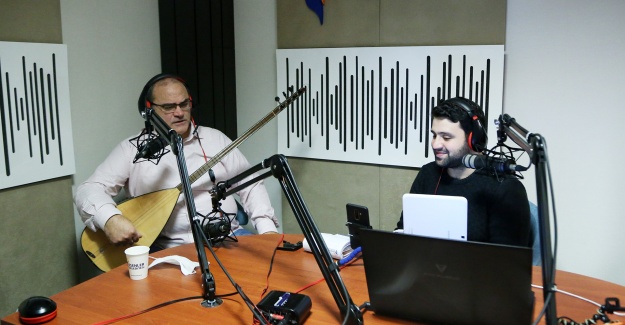 BAĞLAMA USTASI AKDENİZ RADYO ESENLER’DE