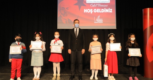 Yılmaz “Milletlerin En Önemli Nişanesi Bayrakları Ve Marşlarıdır”