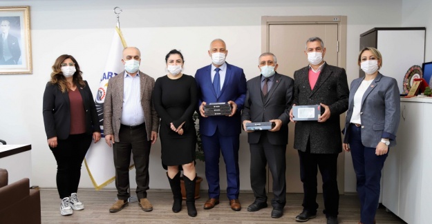 Muhtarlar Yarıştı, Kazanan Doğa ve Kartallı Çocuklar Oldu