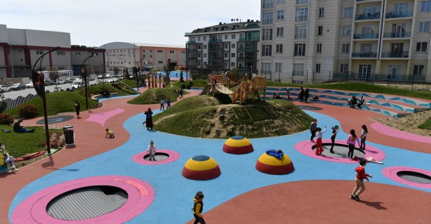 Beylikdüzü yeşillere boyandı