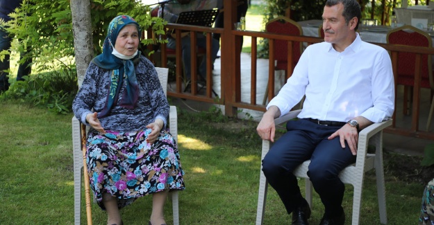 Zeytinburnu'nda yaşlılara sosyalleşme etkinlikleri