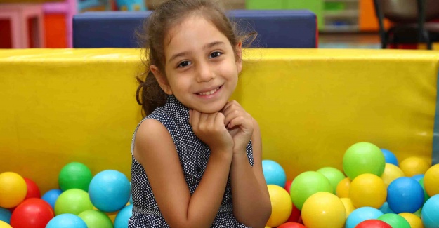 Minik Mira, Engelliler Sarayı’nda mucizeyi başardı