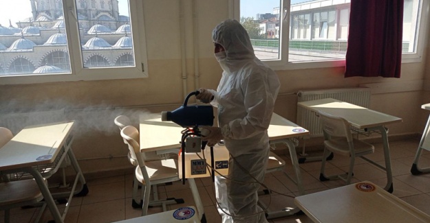 Bayrampaşa’daki tüm okullar dezenfekte edildi
