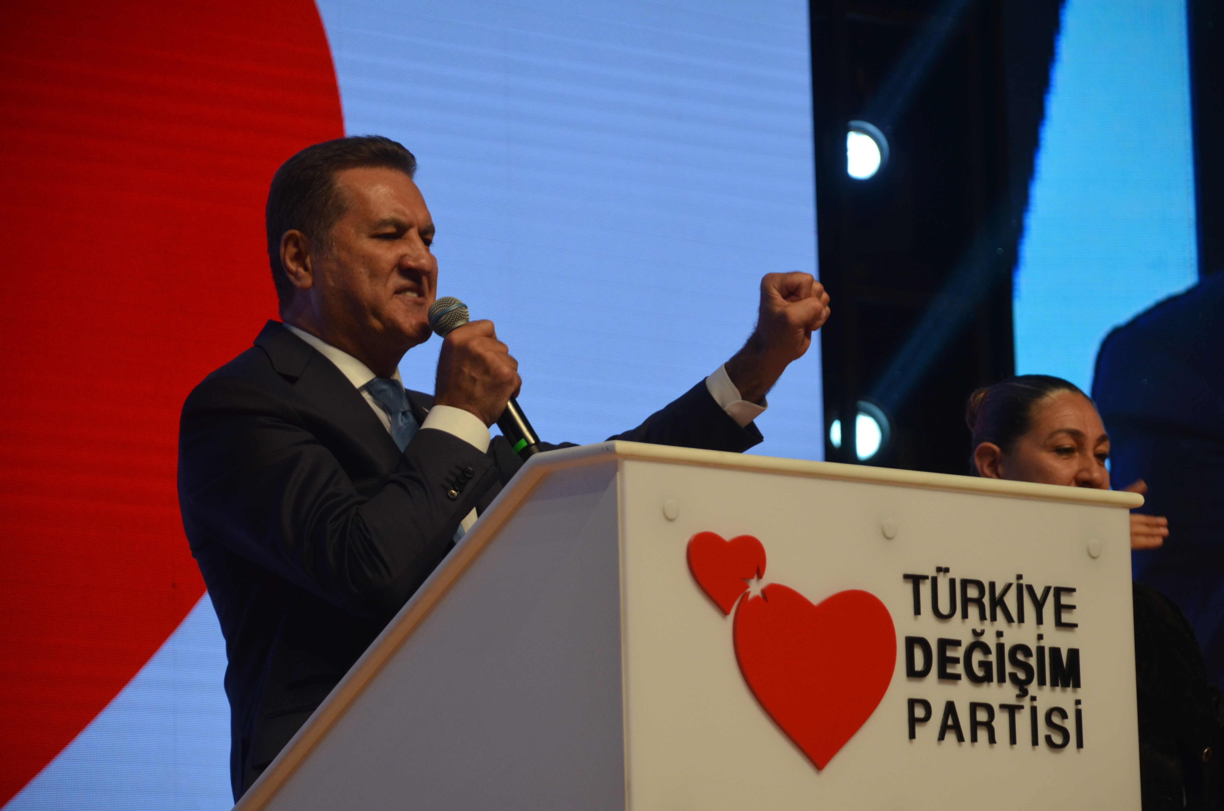 Sarıgül: Silahlar gidecek, barış gelecek