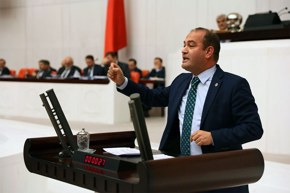 "Vatandaş elektrik faturasını bir gün dahi geciktirse tepesine binerler"