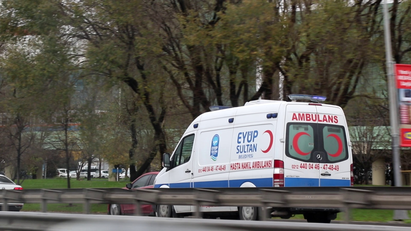 Eyüpsultan'da hasta nakil ambulans hizmeti