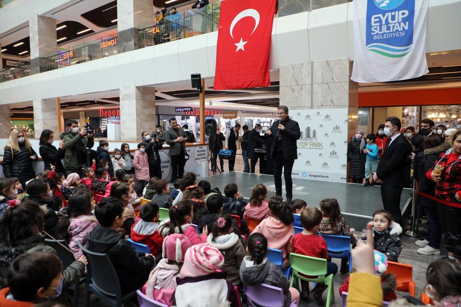 AVM'lerde sömestır şenliği
