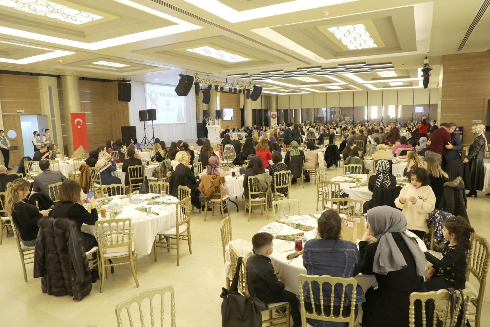 EMEKÇİ KADINLAR UNUTULMADI