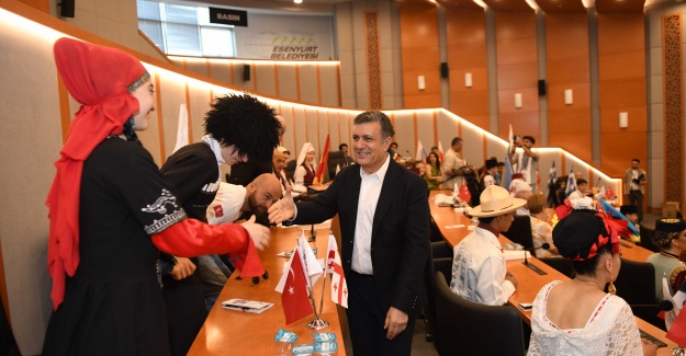 FESTİVALİN COŞKUSU ESENYURT’U SARDI
