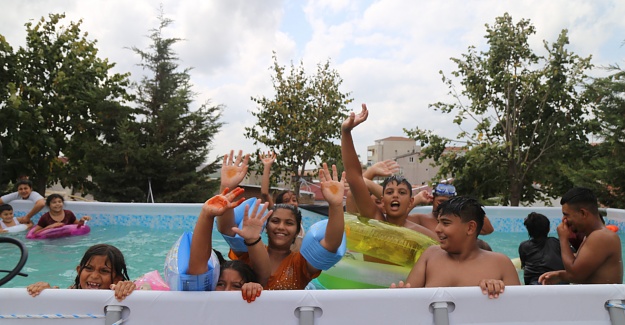 BAŞKANDAN  ROMAN ÇOCUKLARA PORTATİF HAVUZ