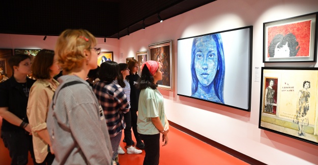 Öğrenciler galeri beylikdüzü'nü gezdi