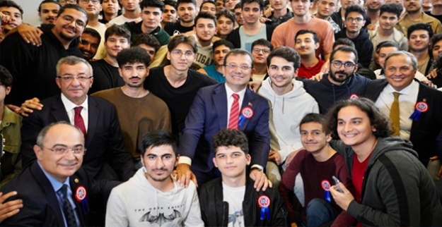 Üniversite öğrencilerine burs desteği başvuruları sürüyor