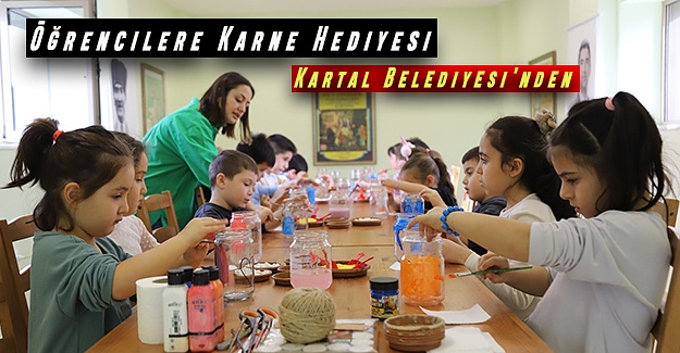Öğrencilere Karne Hediyesi Kartal Belediyesi'nden