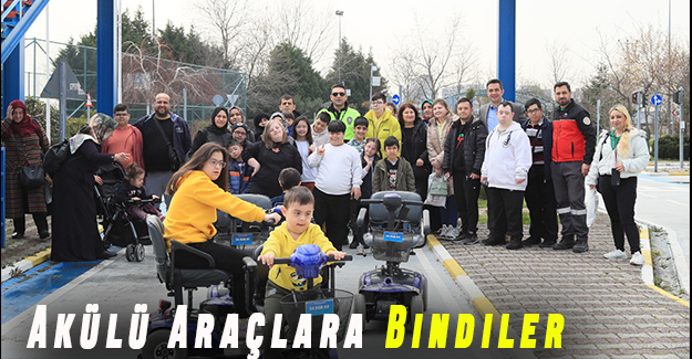 Akülü Araçlara Bindiler