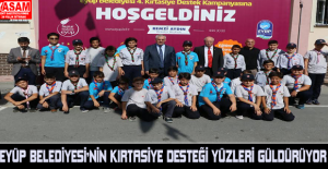 Eyüp Belediyesi'nin kırtasiye desteği yüzleri güldürüyor