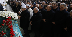 Dostları Başkan Akgün’ü acı gününde yalnız bırakmadı