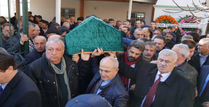 Muhtarımız Mehmet Ağabey herkese örnekti