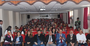DÜNYA Pİ GÜNÜ COŞKUYLA KUTLAND