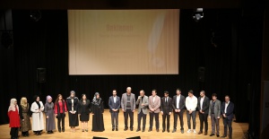 SINIFTAN SAHNEYE ŞİİRLER