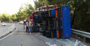 Muğla’da karayolu 3 saat trafiğe kapandı