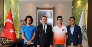 Türkiye’nin En Hızlısına Anlamlı Ödül