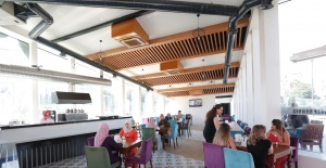Bu Cafe Erkeklere Yasak