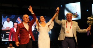 Şevval Sam Ağlattı