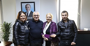 Başkan Akgün, Samet’in dürüstlüğünü karşılıksız bırakmadı