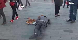 Dilenci Bu Sefer Kandıramadı!