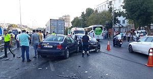 TEM Otoyolu Esenyurt Mevkisinde Zincirleme Trafik Kazası