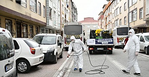 ESENYURT’TA CADDE VE SOKAKLAR KORONAVİRÜSE KARŞI İLAÇLANIYOR