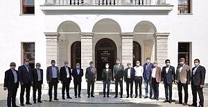 Yüksel, İstanbul'un Sosyal Demokrat Belediye Başkanları Toplantısına Katıldı